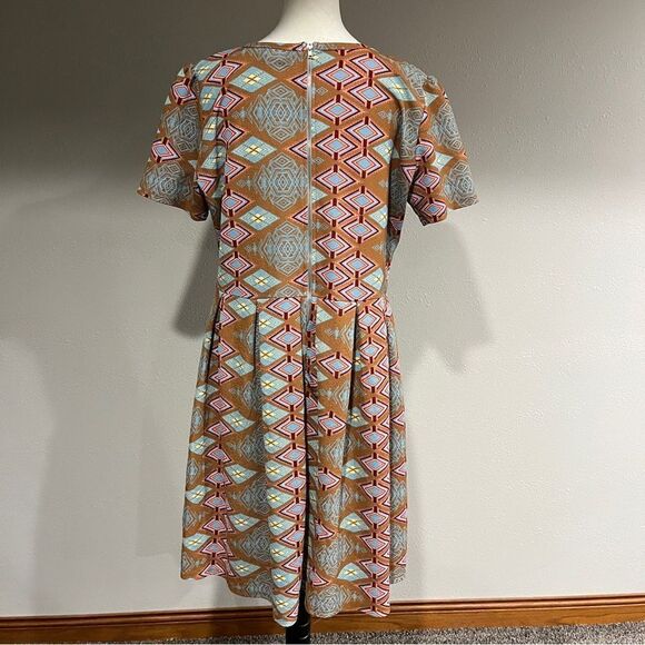 LuLaRoe Amelia geometric print short sleeve scoop neck casual plus size dress 2X - Picture 9 of 15
